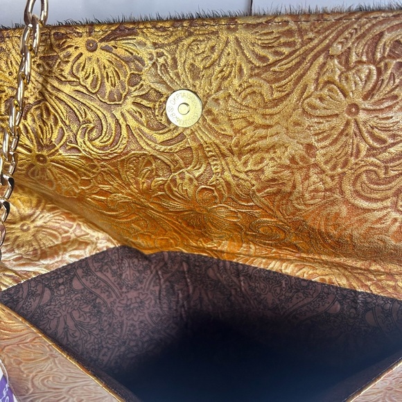 Elegant Brown and Gold Clutch / Hand-tooled / Cowhide 🐄 (B) - Picture 7 of 9